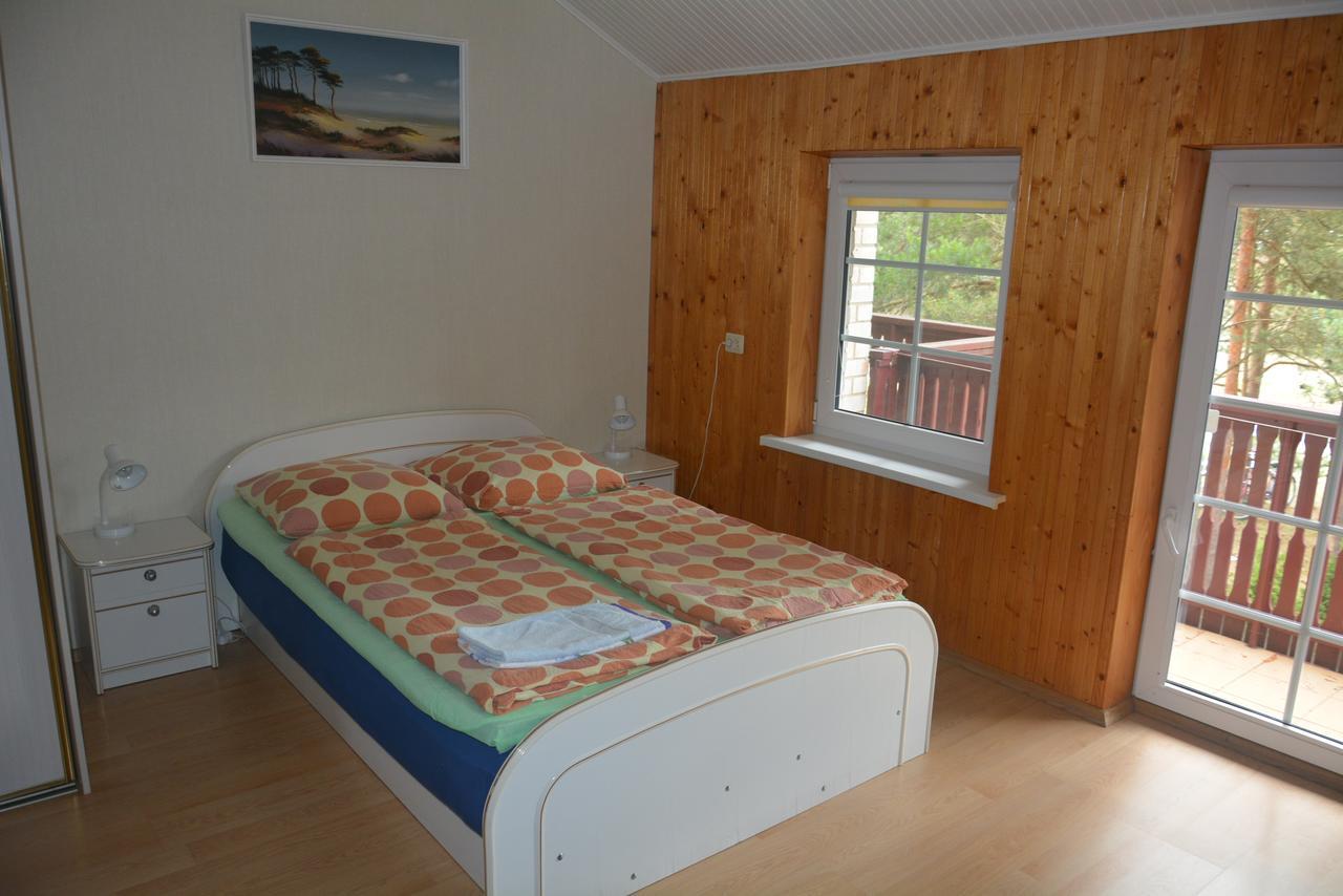 Guesthouse "Nakvyne Pas Zveja" Purvynes Street Нида Экстерьер фото