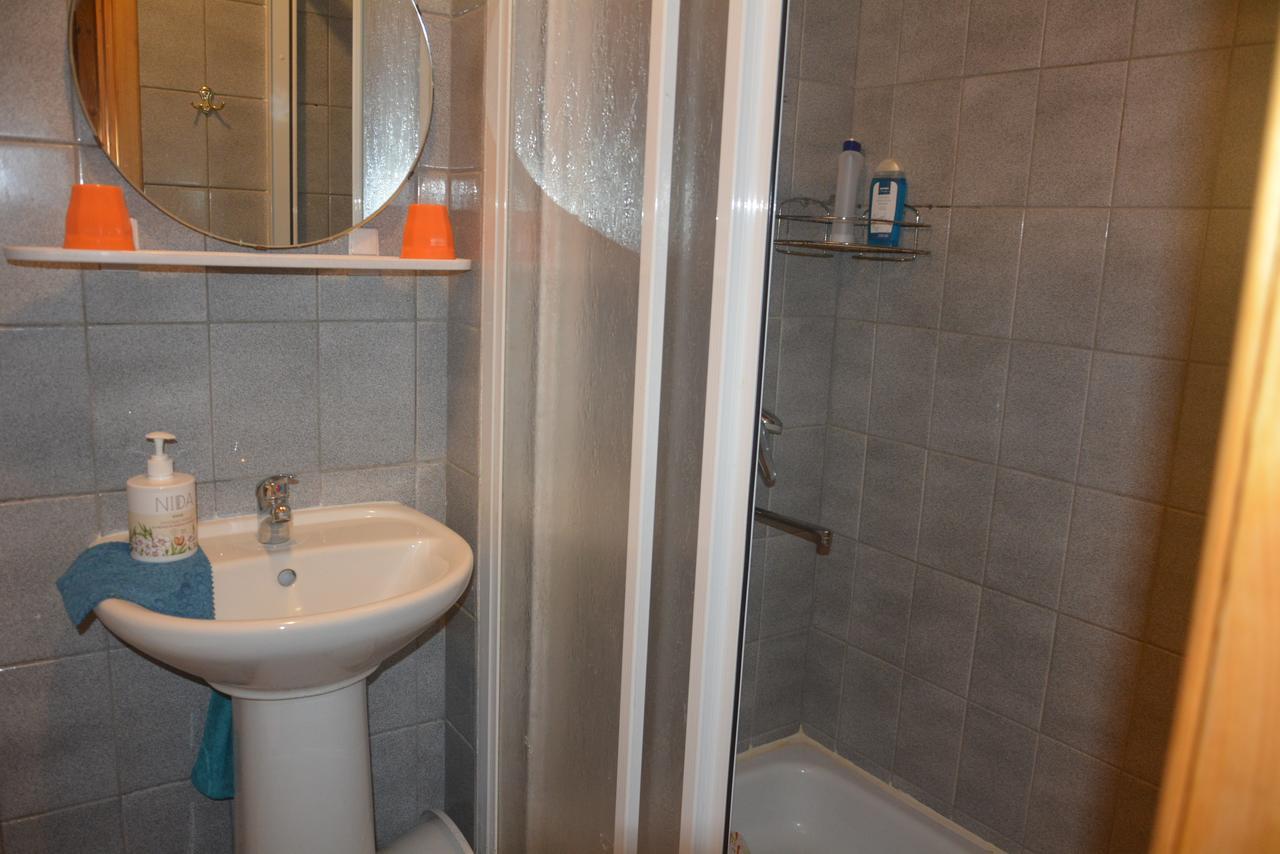 Guesthouse "Nakvyne Pas Zveja" Purvynes Street Нида Экстерьер фото
